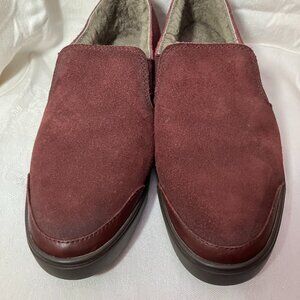 Womens Frye Gemma Slip On Red Suede Shearling Lined Shoes Size 9